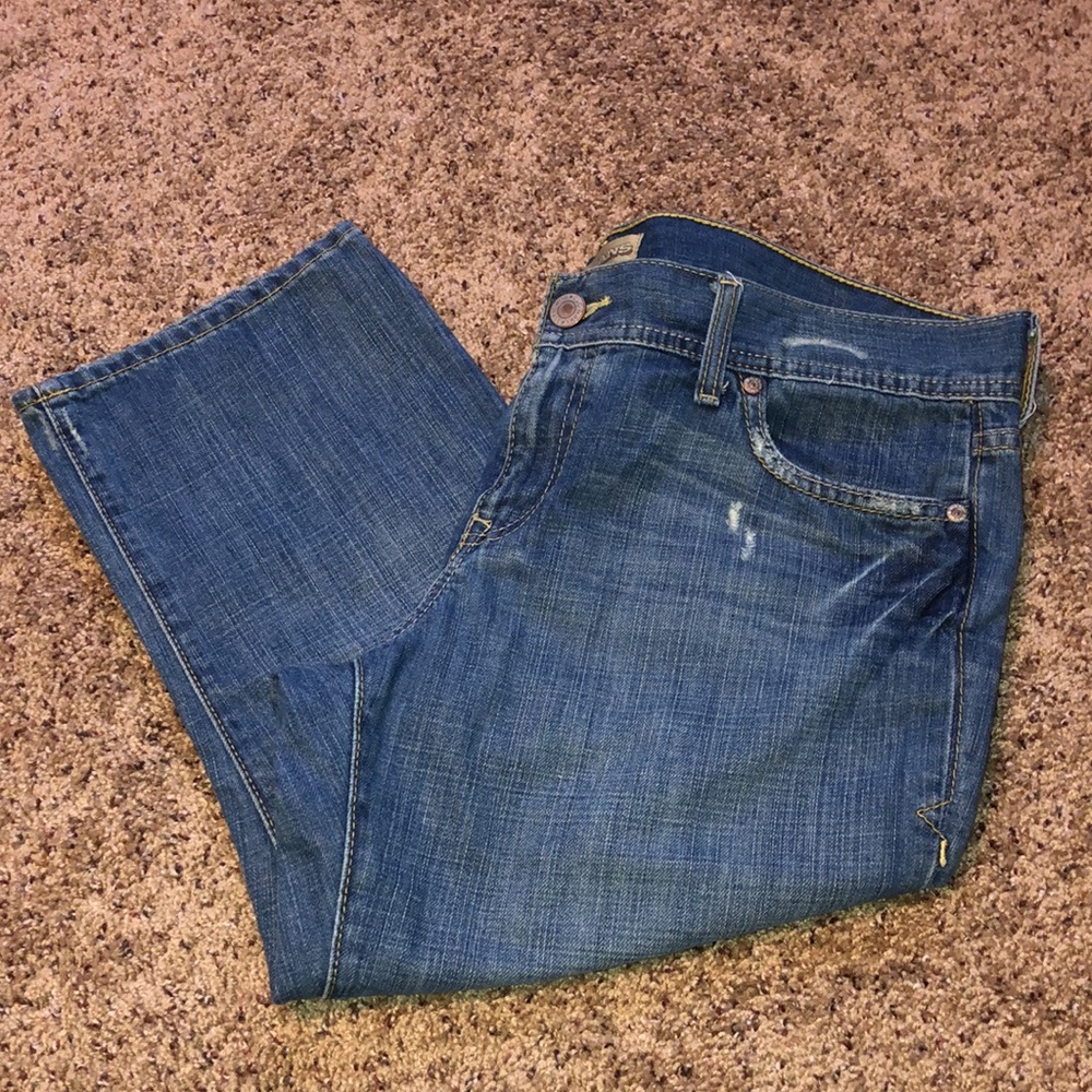 Old Navy Distressed Capris